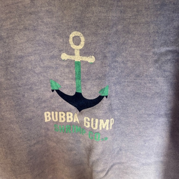 ⚪️GILDAN: Women’s size M, blue/white ombre, Bubba Gump Shrimp long sleeve shirt. - Picture 4 of 10